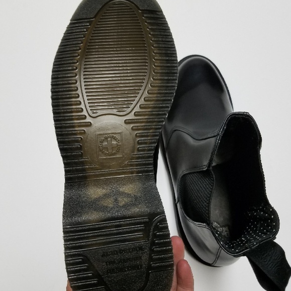 New Dr. Martens Flora Black Chelsea Boot 8 - Picture 5 of 6